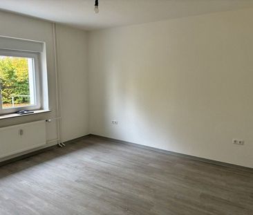 Hier fühlen Sie sich wohl: günstige 3-Zimmer-Wohnung - Foto 1