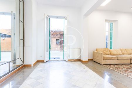 House for Rent on General Vives Street - Photo 2