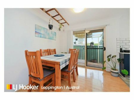 PERFECTLY SITUATED | WELL MAINTAINED VILLA - Photo 4