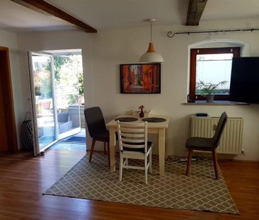 Gemütliche Wohnung mit eigenem kleinen Garten und Terrasse im Herze... - Photo 1