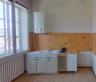 Appartement T2 A Louer - Lyon 7eme Arrondissement - 44.8 M2 - Photo 1