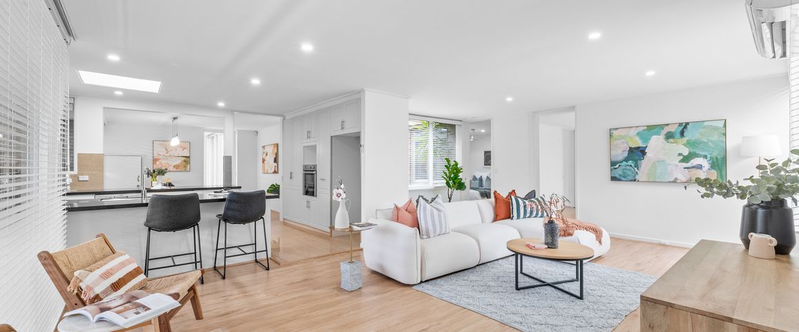 Stunning Family Home in Glen Waverley - Photo 1