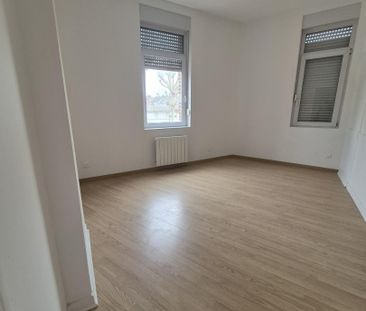 Location Appartement 2 pièces 59m² CAMBRAI 59400 - Photo 5