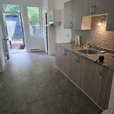 beau grand 5.5 cour privee,, renove centre-ville st-jean-sur-richelieu - Photo 3