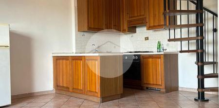 Trilocale in affitto - Photo 2