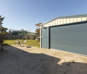 Lovely weatherboard Family home - Photo 1