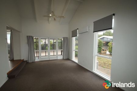 Large Family Home in Parklands - Photo 5