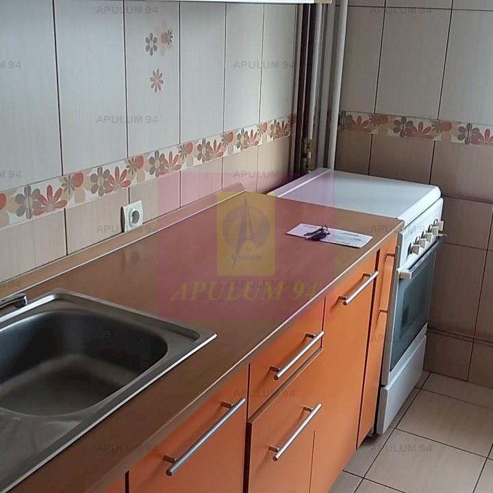 Închiriază Apartament 1 camere Decebal - Photo 1