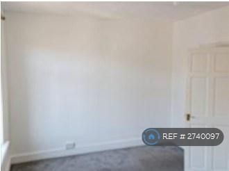 4 bedroom terraced house to rent - Photo 3