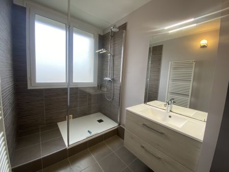 Location Appartement 4 pièces 61m² TROYES 10000 - Photo 5