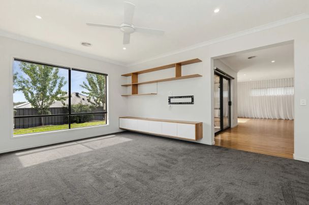 APPLICATION PENDING Generous Family Living in Prime Strathfieldsaye Location - Photo 1
