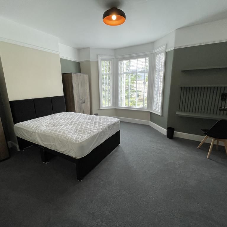 1 bedroom in a house share to rent - Photo 1