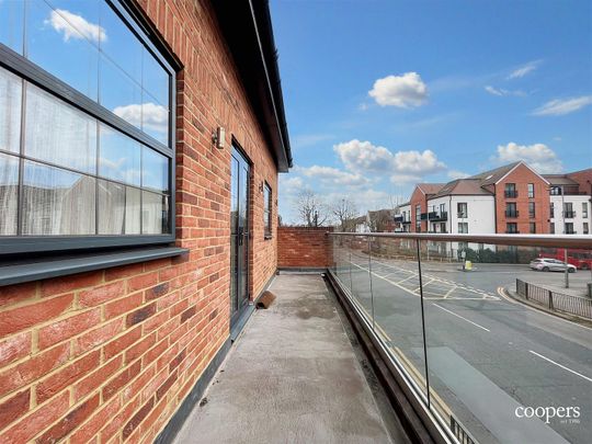 2 bedroom apartment - Photo 1