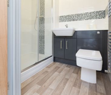 1 bed house of multiple occupation to rent in Waterloo Street, Lord... - Photo 2