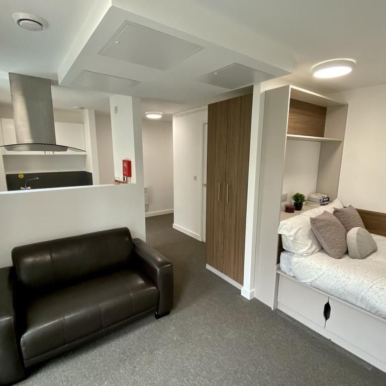 1 bedroom flat to rent - Photo 1