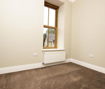 3 bedroom apartment to rent - Photo 4