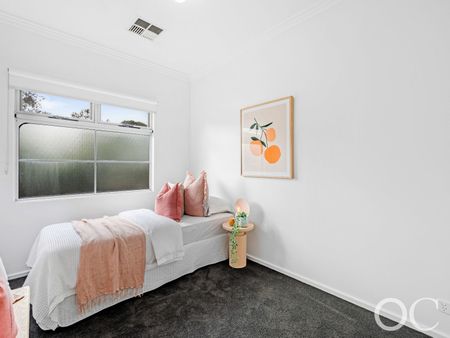 Open the Door To Classy Cosmopolitan Living - Photo 4