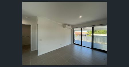 Modern Comfort in the Heart of Spearwood - Photo 5