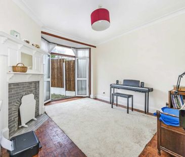 Courthouse Road, N12, London - Photo 4