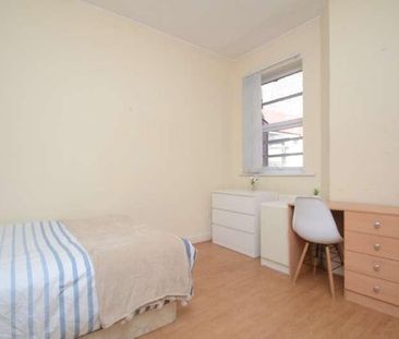 Bed Scarsdale Road, Manchester, M14 - Photo 3