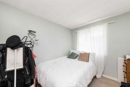 Prothero Road, Fulham, SW6 - Photo 2