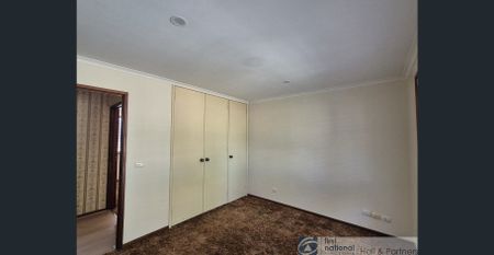 Immaculate Home for Rent in the Heart of Dandenong - Photo 3
