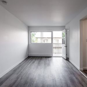 Spacious 1 Bedroom Apartment - Saint Leonard - 6965 Rue De Choisy, Montréal - Photo 2