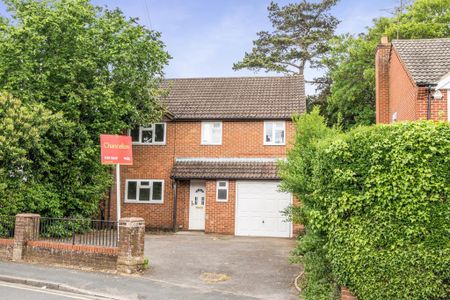 4 bedroom detached house to rent - Photo 5