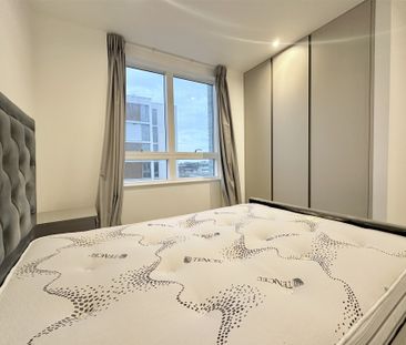 Grant Road, London - Photo 4