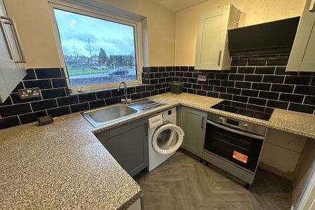 Gatcombe Drive, Stoke Gifford, BRISTOL - Photo 4