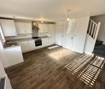 1 bedroom semi-detached house to rent - Photo 4