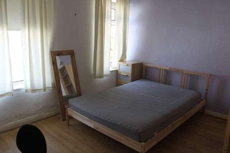 Rhymney Street, Cathays, Cardiff, CF24 - Photo 5