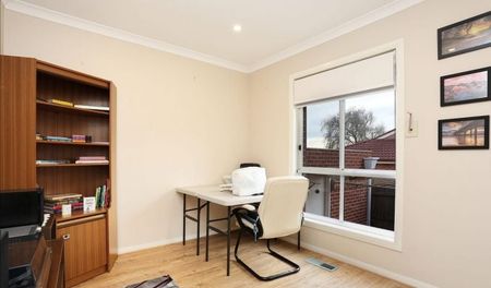 Charming unit in Meadow Heights - Photo 2