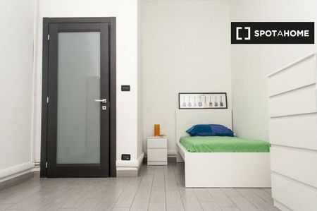 turin, Piedmont 10136 - Photo 4