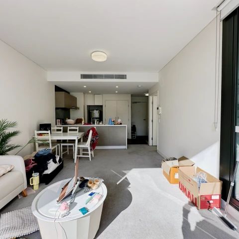 1 bed 1 bath - Photo 1