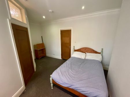 1 bedroom Apartment to let - Photo 4