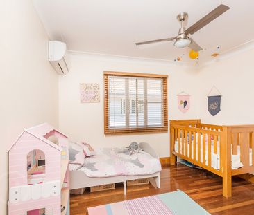 Stylish Morningside Living – Renovated Family Home with Entertainer... - Photo 3