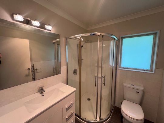 Spacious Multi Level Family Home - Photo 1