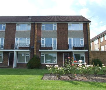 2 bedroom flat to rent - Photo 2