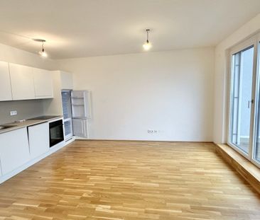 3 Zi Wohnung mit großer Terrasse im Dachgeschoss - nahe U1 (provisi... - Photo 4