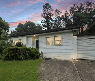 Comfortable Family Living Close to Amenities - Photo 2