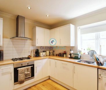 4 bedroom semi-detached house to rent - Photo 6