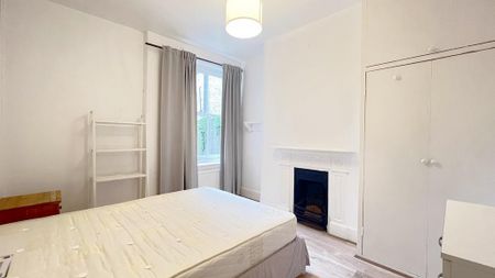 5 bedroom terraced house to rent - Photo 4