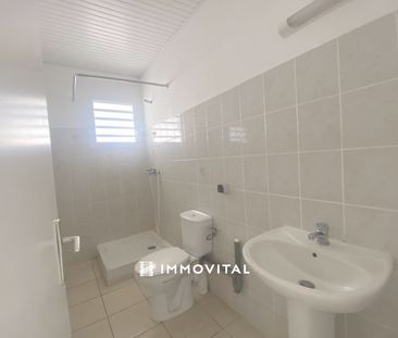 Location Appartement 3 pièces 50m² POINTE NOIRE 97116 - Photo 2