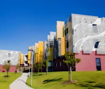 Western Sydney University Penrith Village, Sydney - Photo 3