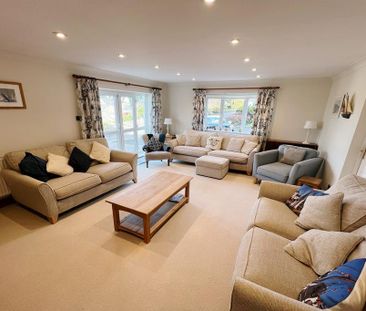 4 bedroom detached house to rent - Photo 1