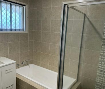 NEAT AND TIDY - Photo 5