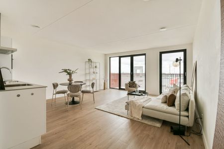 Appartement te huur: Hellingbaan 46 1033 DB Amsterdam - Photo 2
