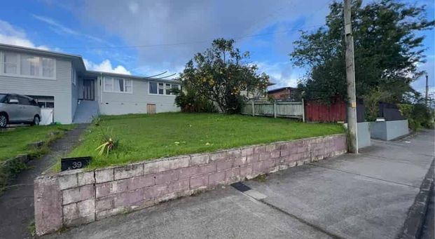 Blockhouse Bay three bedrooms for rent - Photo 1