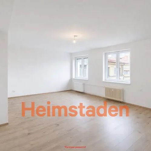 Pronájem bytu 2+1 78 m - Fotografie 1